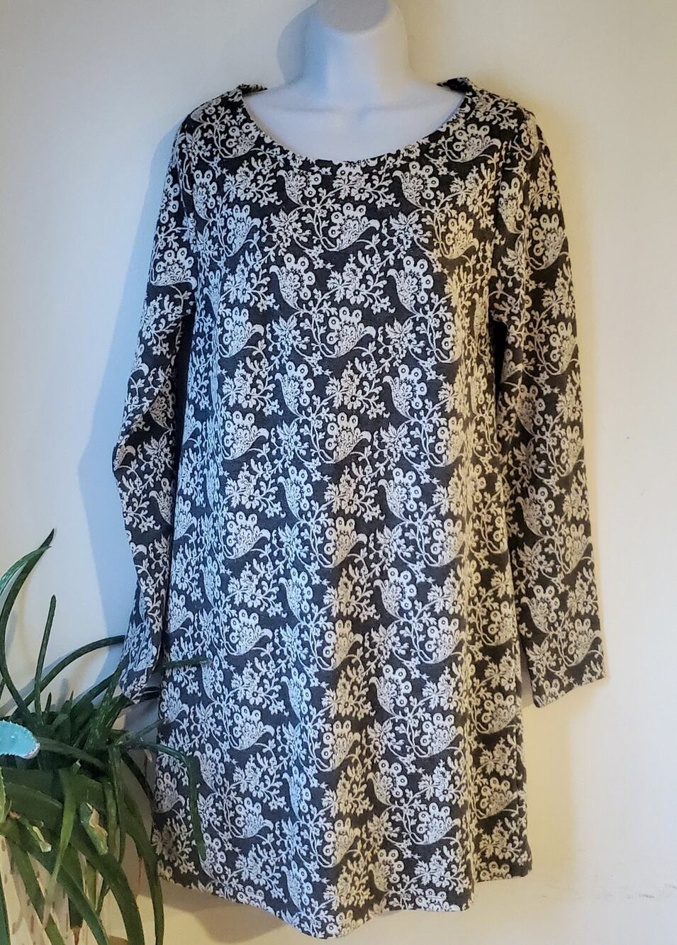 Loft Gray Long Sleeve Jacquard Floral Midi Dress Size Medium Preppy Granny Boho